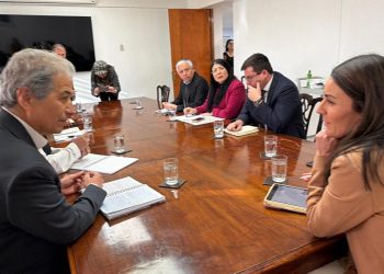 Colegio de Profesores plantea a Ministra Arzola inquietudes por por Slep, Presupuesto 2027 y pago de deuda histórica
