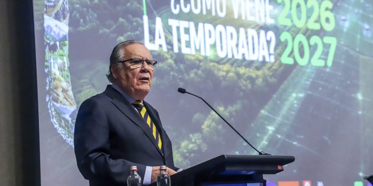 Ministro de Agricultura proyecta una temporada 2026-2027 desafiante y detalla avances en nueva ley de fomento forestal
