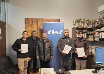 Firma de convenio entre Aluminios del Maule y el Liceo Industrial Superior de Talca fortalece formación técnica en la región