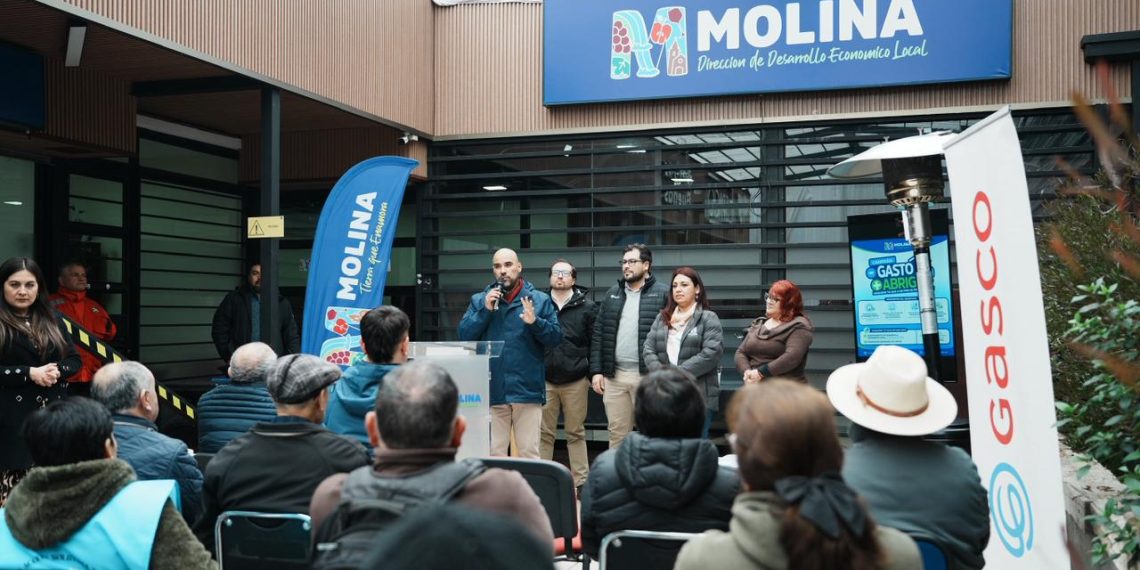 Municipalidad de Molina lanza programa “Menos gasto, más abrigo”