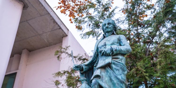 Investigadores rescatan y actualizan la figura del primer científico chileno