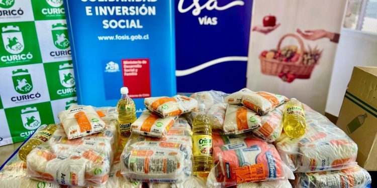 Donación al EcoMercado Solidario permitirá entregar alimentos gratuitos a más familias de Curicó
