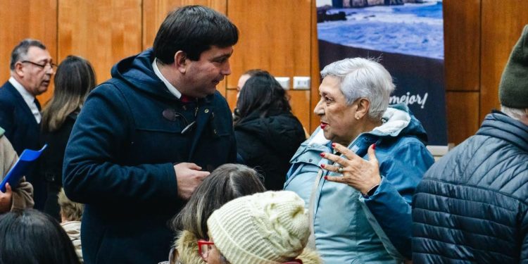 Delegado Prieto inicia despliegue territorial para implementar nueva normativa que resguarda derechos de personas mayores