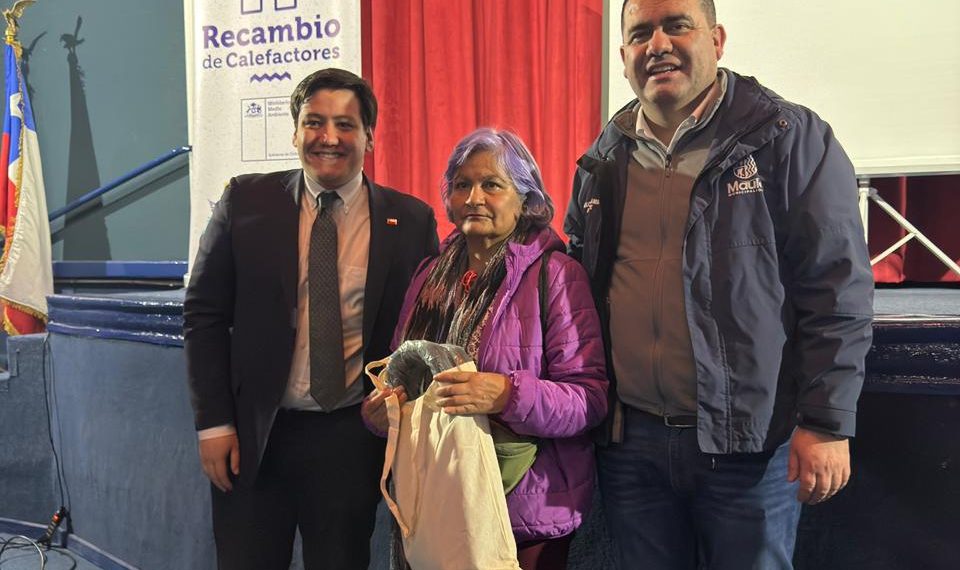 Entregan kits de eficiencia energética bajo Programa Recambio de Calefactores
