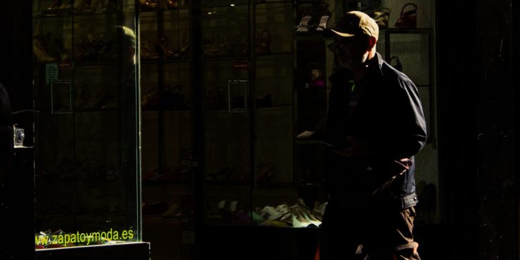 Mercado laboral profundiza su deterioro en regiones: Maule, O’Higgins, Valparaíso y Biobío enfrentan señales de alerta