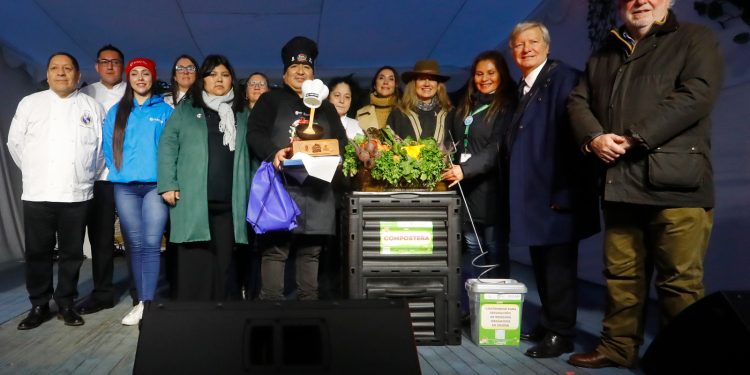 Caldo Blanco de Cordero Arequipeño fue elegido como el mejor de la Feria de los caldos Curicó 2026