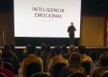 Especialista en inteligencia emocional entrega recomendaciones para cuidar la salud mental y el ánimo en invierno