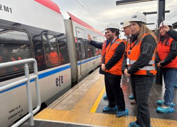 Subsecretario de Transportes encabeza visita de obras a futura estación de trenes de Curicó