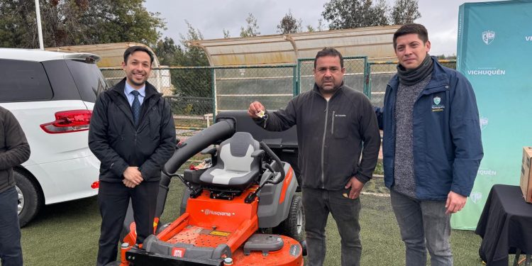 Subdere Maule y el municipio de Vichuquén presentan nuevos vehículos y equipamiento adquiridos con recursos del FIGEM
