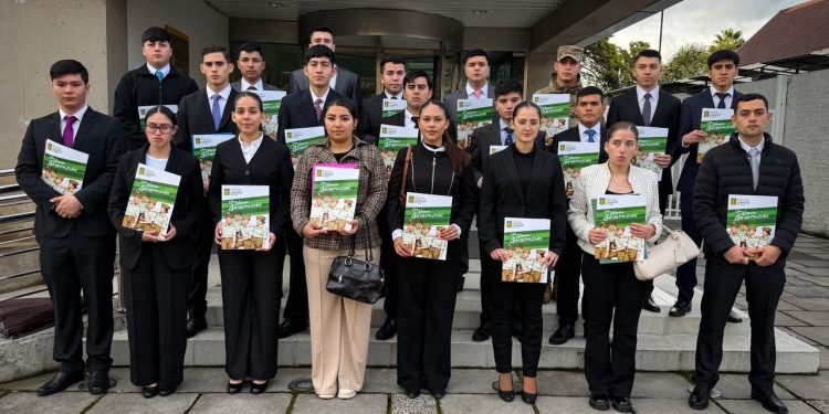 Más de 20 jóvenes talquinos fueron seleccionados para ingresar a la Escuela de Formación de Carabineros