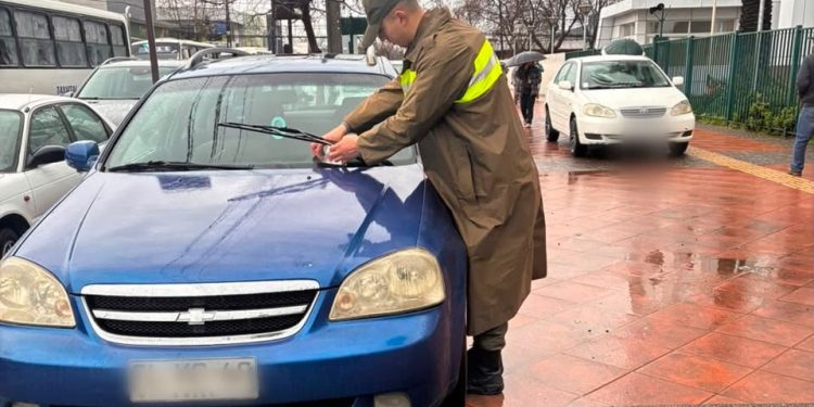 Carabineros refuerza fiscalizaciones en el entorno del Hospital Regional de Talca