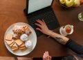 Crononutrición laboral: por qué no da lo mismo comer a cualquier hora