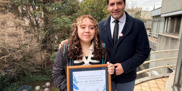 Estudiante maulina de violoncello obtiene el galardón Jóvenes Intérpretes Iberorquestas Juveniles 2025