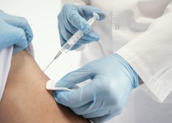 Alta positividad en influenza hace que expertos reiteren llamado a vacunarse