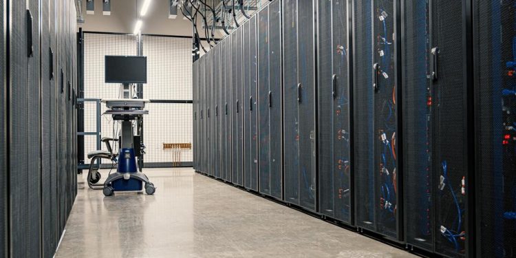 El costo oculto de la IA: la carrera mundial por mantener fríos los centros de datos