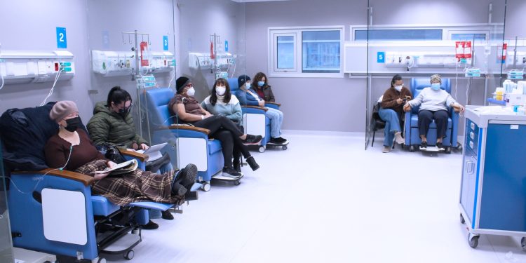 Hospital de Curicó ya cuenta con Unidad de Oncología cubriendo cáncer de mamas, colorrectal, gástrico y de próstata