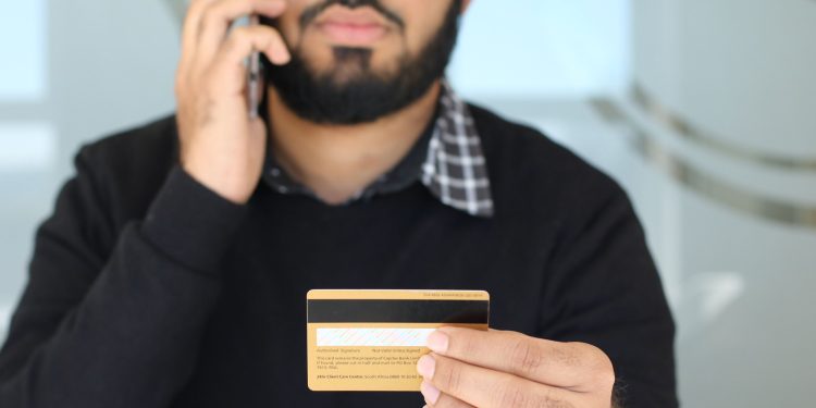 Qué es el vishing: la nueva modalidad de fraude que utiliza llamadas para vaciar tus cuentas bancarias