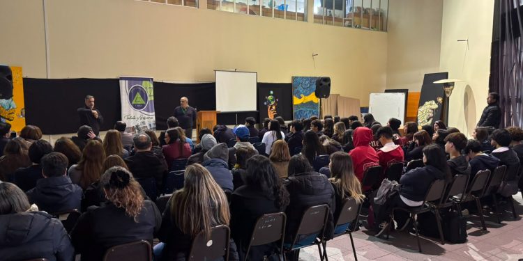 DAEM reafirma avances en Liceo Bicentenario Zapallar en conjunto con la comunidad escolar