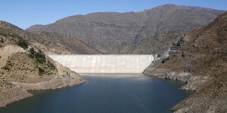 Crisis hídrica en Chile persiste a pesar de incremento en las reservas de embalses