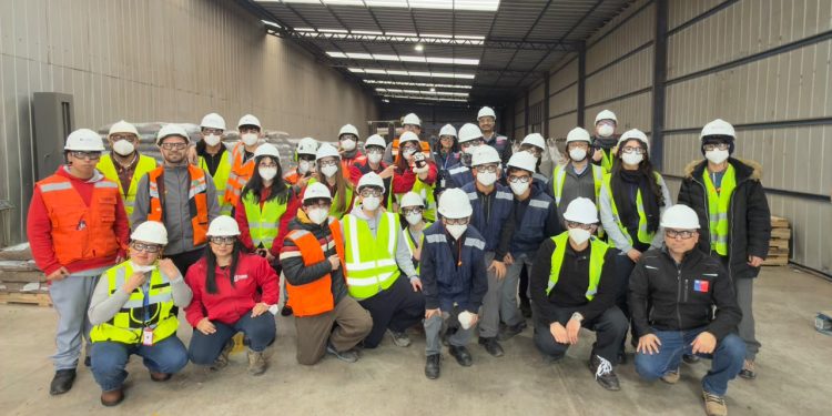 Estudiantes de Talca fortalecieron sus conocimientos en materia energética con charla y visita pedagógica