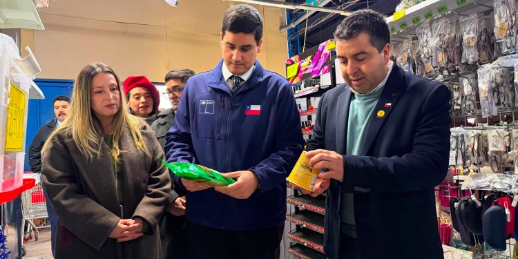 Seremi del Trabajo fiscaliza Mall Chino en San Javier y detecta graves incumplimientos laborales