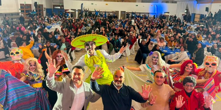 Molina rindió homenaje a más de 600 dirigentes sociales