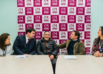 100 mil maulinos saldrán de lista de espera gracias a histórico convenio entre el Gobierno Regional y Servicio de Salud