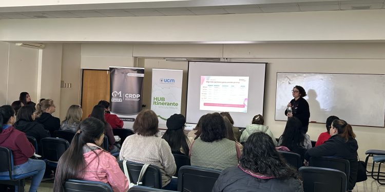Hub Itinerante Vincula Maule culmina cuarto recorrido fortaleciendo el comercio digital de emprendedores de la región