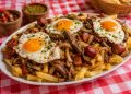 Chorrillana: una versión parrillera para celebrar este clásico chileno