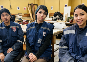 Más mujeres construyen su futuro: alumnas del Liceo Carlos Condell de la Haza apuestan por carreras ligadas a la construcción