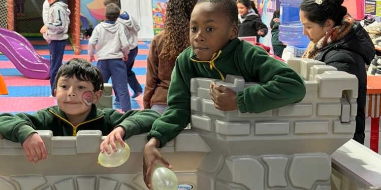Rotary Club Talca da inicio a las celebraciones del Mes de la Infancia beneficiando a escolares de la comuna