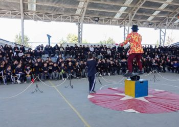 Proyecto cultural lleva la magia del circo a las escuelas de Pelarco