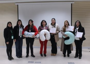 Con “amigurumis” y “saquitos de memoria”: El emotivo homenaje del Hospital de Curicó a Centros de Acción de la Mujer