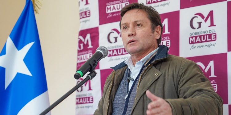 Gobernador Álvarez-Salamanca valoró rechazo al proyecto de alta tensión en Alto Maule