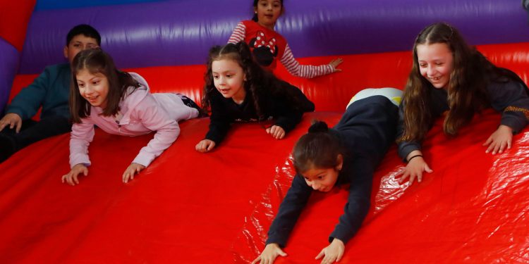 Municipalidad de Curicó celebra “Día de la niñez” el domingo 23 de agosto en la Alameda Manso de Velasco
