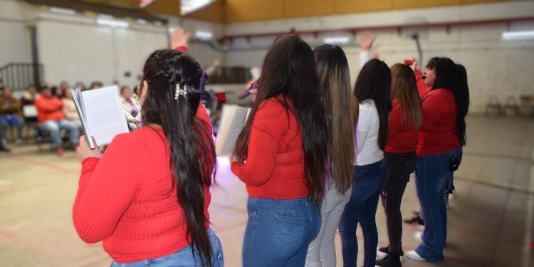 Liberando Talento culmina proceso de creación musical junto a mujeres privadas de libertad en Talca
