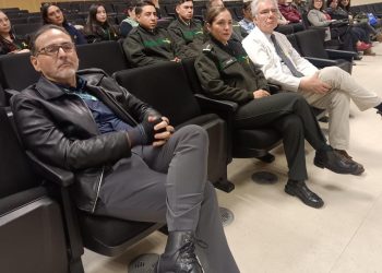 Hospital de Curicó capacita a Gendarmería en prevención del suicidio y salud mental