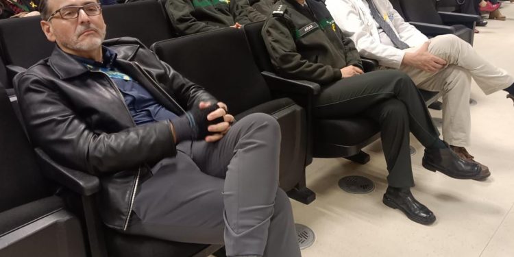 Hospital de Curicó capacita a Gendarmería en prevención del suicidio y salud mental