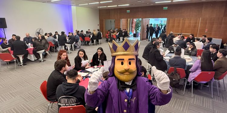 Más de 7 mil personas postularon a Dreams Talca: compañía llevó su sello de entretención al proceso de selección