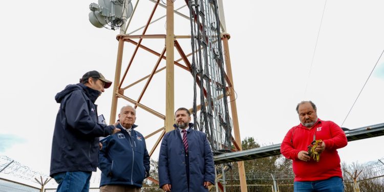 Autoridades fiscalizan antenas de telefonía para asegurar conectividad ante emergencias