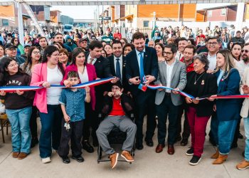 Gobierno entrega 525 nuevos hogares a familias maulinas