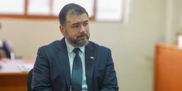 Seremi de Gobierno destaca hoja de ruta del Mineduc para reducir burocracia y fortalecer la gestión escolar