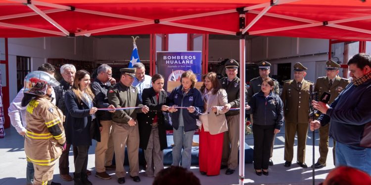 Gobierno del Maule fortalece a Bomberos de Hualañé con renovado cuartel para la Primera Compañía