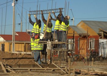 Informalidad laboral maulina supera el promedio nacional con 30,3%
