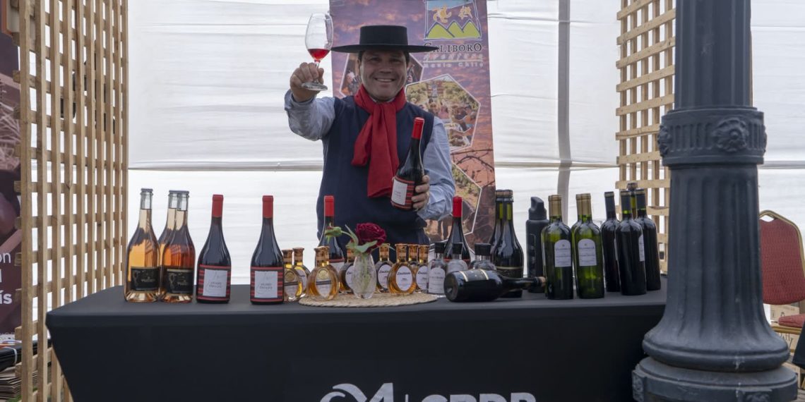 Autoridades invitan a Expo Brindemos por el Maule en Talca