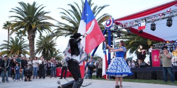 Fiesta de la Chilenidad 2026 fue inaugurada en Parque Río Claro con más de 100 emprendedores y una amplia oferta familiar
