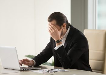 46% de los trabajadores que usan IA percibe que ahora se espera que trabaje más rápido