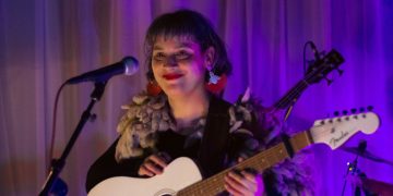 Cantautora Tamara Águila lanza su nuevo disco “Naves”: un viaje íntimo de raíz, memoria y recomposición territorial