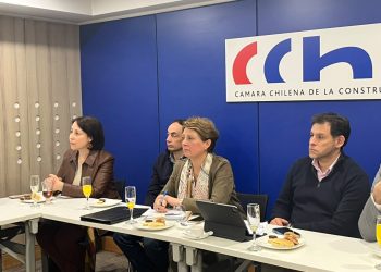 Mesa Ciudades 2026 reunió a actores públicos y privados para abordar los desafíos urbanos y de conectividad del Maule