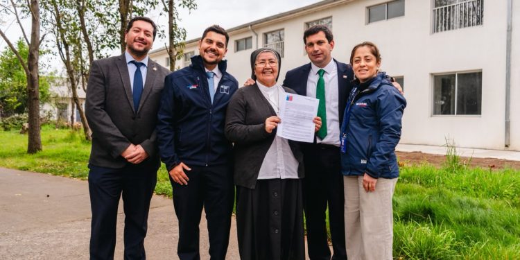 Hogar Hermanas del Buen Samaritano de Molina obtiene resolución sanitaria y podrá ampliar su cobertura para adultos mayores
